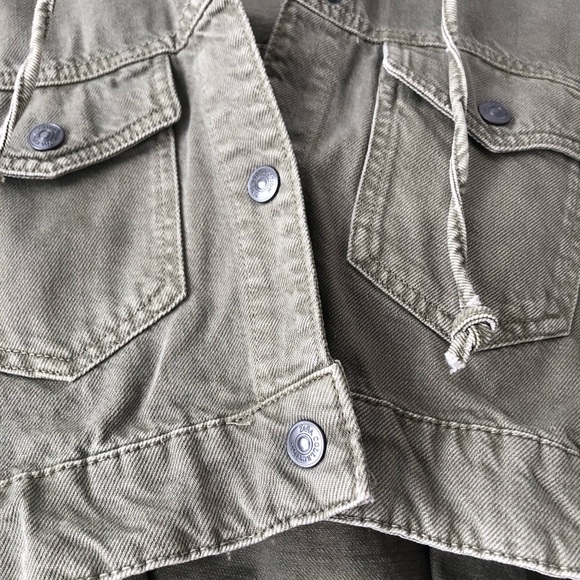 NWOT Zara Cropped Denim Jacket - Picture 5 of 8